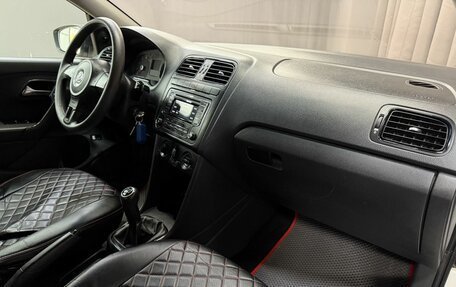 Volkswagen Polo VI (EU Market), 2010 год, 549 777 рублей, 10 фотография