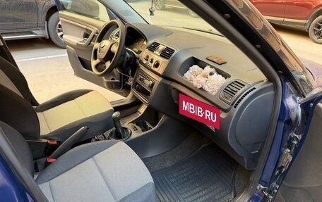 Skoda Fabia II, 2011 год, 400 000 рублей, 12 фотография