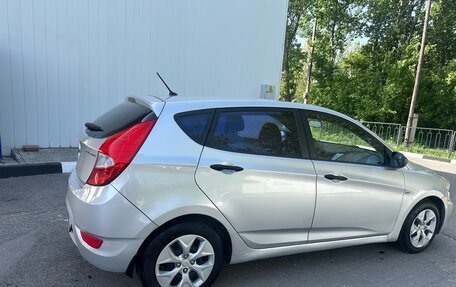 Hyundai Solaris II рестайлинг, 2011 год, 585 000 рублей, 15 фотография