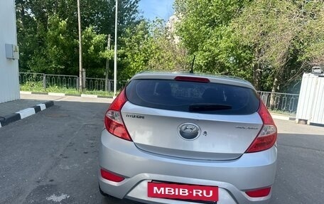 Hyundai Solaris II рестайлинг, 2011 год, 585 000 рублей, 17 фотография