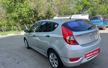 Hyundai Solaris II рестайлинг, 2011 год, 585 000 рублей, 13 фотография