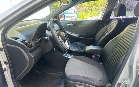 Hyundai Solaris II рестайлинг, 2011 год, 585 000 рублей, 23 фотография