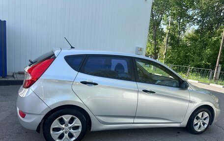 Hyundai Solaris II рестайлинг, 2011 год, 585 000 рублей, 20 фотография