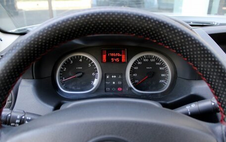 Renault Duster I рестайлинг, 2015 год, 1 050 000 рублей, 14 фотография
