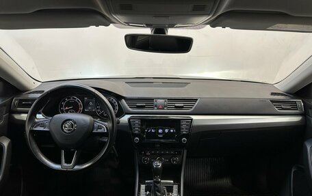 Skoda Superb III рестайлинг, 2016 год, 1 570 000 рублей, 5 фотография
