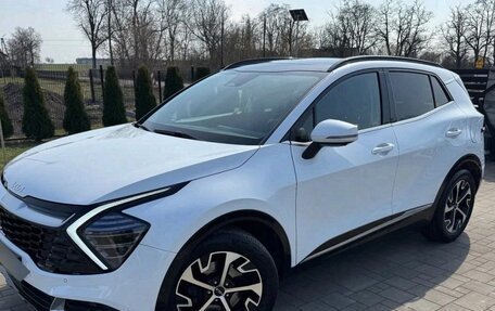 KIA Sportage IV рестайлинг, 2022 год, 2 390 000 рублей, 1 фотография