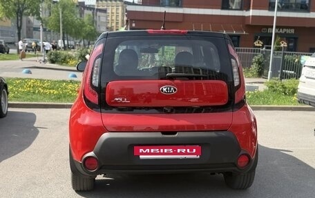 KIA Soul II рестайлинг, 2015 год, 915 000 рублей, 2 фотография