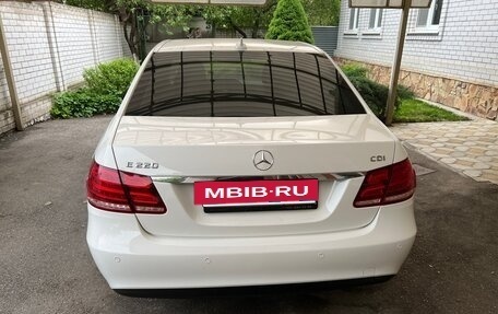 Mercedes-Benz E-Класс, 2014 год, 2 350 000 рублей, 3 фотография