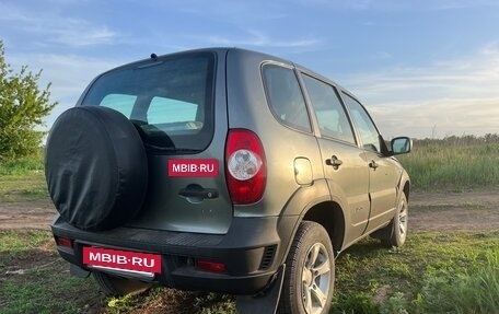 Chevrolet Niva I рестайлинг, 2017 год, 646 900 рублей, 5 фотография
