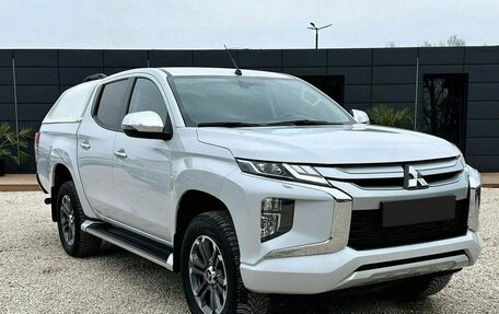 Mitsubishi L200 IV рестайлинг, 2021 год, 2 786 000 рублей, 6 фотография