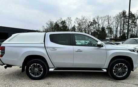 Mitsubishi L200 IV рестайлинг, 2021 год, 2 786 000 рублей, 5 фотография