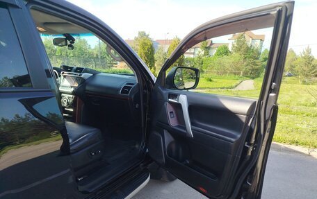 Toyota Land Cruiser Prado 150 рестайлинг 2, 2014 год, 3 500 000 рублей, 13 фотография