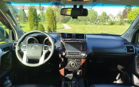 Toyota Land Cruiser Prado 150 рестайлинг 2, 2014 год, 3 500 000 рублей, 20 фотография