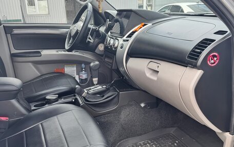 Mitsubishi Pajero Sport II рестайлинг, 2014 год, 1 780 000 рублей, 9 фотография