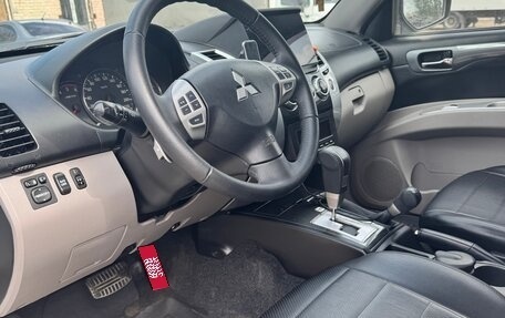 Mitsubishi Pajero Sport II рестайлинг, 2014 год, 1 780 000 рублей, 12 фотография