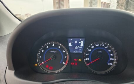 Hyundai Solaris II рестайлинг, 2014 год, 990 000 рублей, 9 фотография