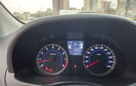Hyundai Solaris II рестайлинг, 2014 год, 990 000 рублей, 12 фотография