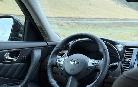 Infiniti FX II, 2008 год, 1 750 000 рублей, 13 фотография
