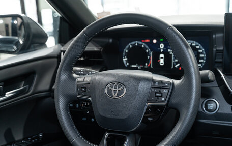 Toyota Camry, 2025 год, 4 890 000 рублей, 15 фотография