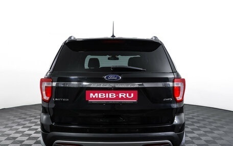Ford Explorer VI, 2017 год, 2 590 000 рублей, 6 фотография