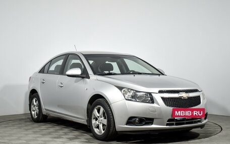 Chevrolet Cruze II, 2011 год, 680 000 рублей, 3 фотография