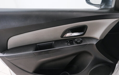 Chevrolet Cruze II, 2011 год, 669 000 рублей, 19 фотография
