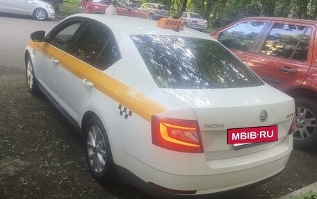 Skoda Octavia, 2017 год, 1 200 000 рублей, 4 фотография