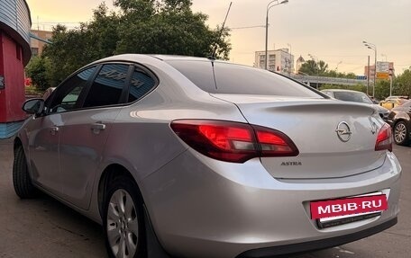 Opel Astra J, 2014 год, 799 999 рублей, 6 фотография