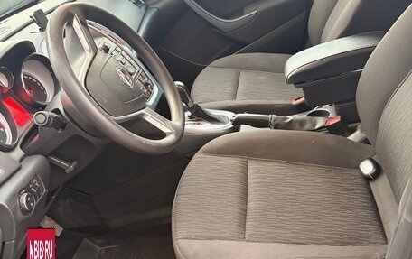 Opel Astra J, 2014 год, 799 999 рублей, 11 фотография