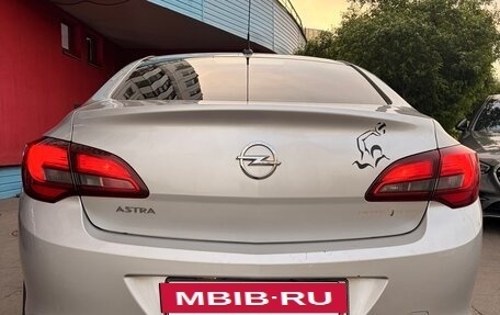 Opel Astra J, 2014 год, 799 999 рублей, 4 фотография
