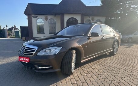 Mercedes-Benz S-Класс, 2012 год, 1 999 000 рублей, 2 фотография
