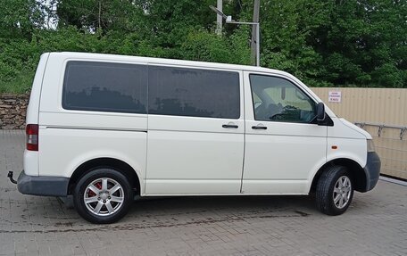 Volkswagen Transporter T5 рестайлинг, 2004 год, 1 000 000 рублей, 5 фотография