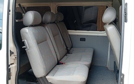 Volkswagen Transporter T5 рестайлинг, 2004 год, 1 000 000 рублей, 8 фотография
