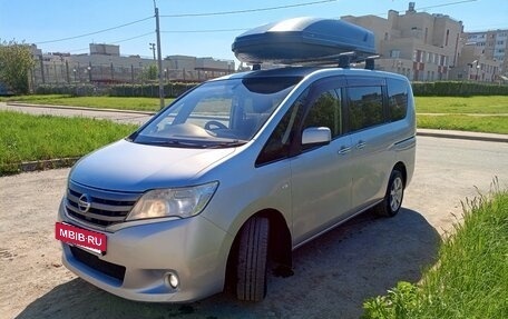 Nissan Serena IV, 2011 год, 1 125 000 рублей, 2 фотография
