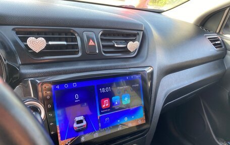 KIA Rio III рестайлинг, 2015 год, 950 000 рублей, 17 фотография