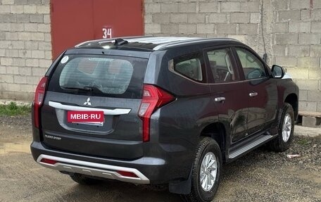 Mitsubishi Pajero Sport III рестайлинг, 2023 год, 3 750 000 рублей, 12 фотография