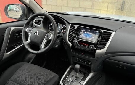Mitsubishi Pajero Sport III рестайлинг, 2023 год, 3 750 000 рублей, 29 фотография