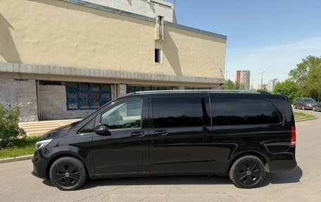 Mercedes-Benz V-Класс, 2022 год, 4 880 000 рублей, 8 фотография