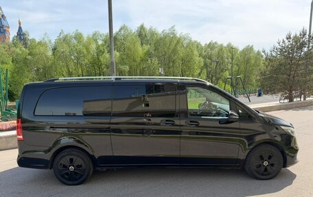 Mercedes-Benz V-Класс, 2022 год, 4 880 000 рублей, 4 фотография