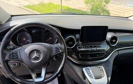 Mercedes-Benz V-Класс, 2022 год, 4 880 000 рублей, 12 фотография
