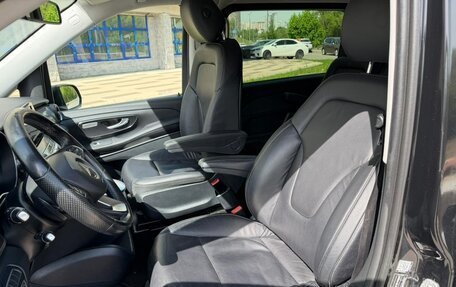 Mercedes-Benz V-Класс, 2022 год, 4 880 000 рублей, 14 фотография