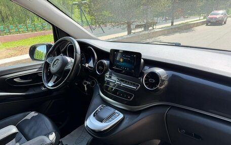 Mercedes-Benz V-Класс, 2022 год, 4 880 000 рублей, 19 фотография