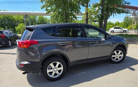 Toyota RAV4, 2015 год, 1 695 000 рублей, 8 фотография