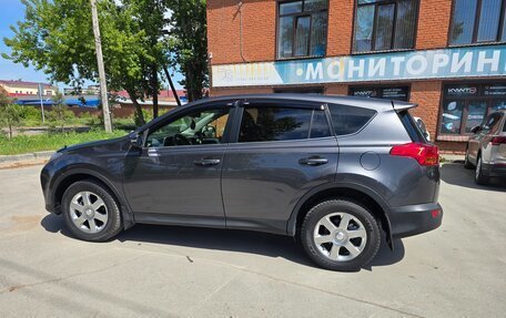 Toyota RAV4, 2015 год, 1 695 000 рублей, 20 фотография