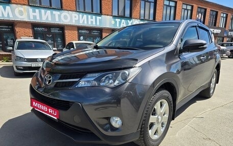 Toyota RAV4, 2015 год, 1 695 000 рублей, 22 фотография