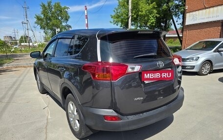Toyota RAV4, 2015 год, 1 695 000 рублей, 24 фотография