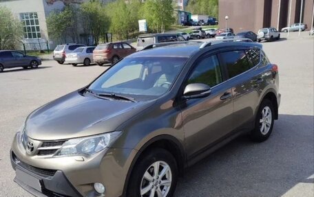 Toyota RAV4, 2014 год, 1 450 000 рублей, 4 фотография