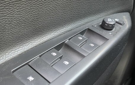 Opel Antara I, 2010 год, 900 000 рублей, 15 фотография