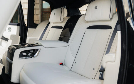 Rolls-Royce Cullinan, 2025 год, 69 000 000 рублей, 8 фотография