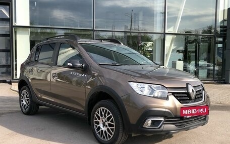 Renault Sandero II рестайлинг, 2019 год, 1 200 000 рублей, 3 фотография
